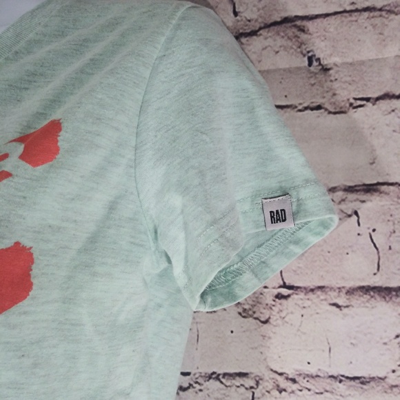 🌹Color Me Rad graphic t-shirt - Picture 2 of 3